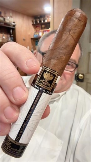 Ramon Bueso Olancho 2005 Reserva Review | Aged Powerhouse #shorts