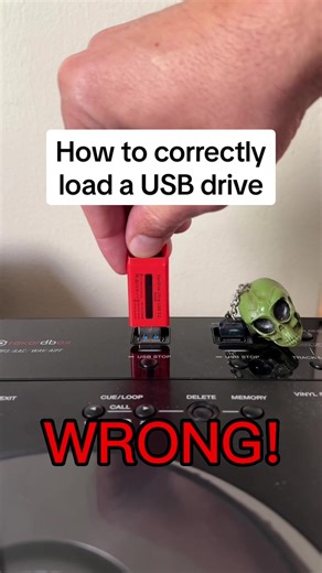 DJ Tips: today we learn the correct way to properly insert a USB! This is the same merhod all pro level DJs use! From #johnsummit to #skrillex. The sooner you learn this one secret, the better! #djtips #djtipsandtricks #djtipsforbeginners #fyp #djlife #edmtiktok