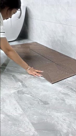 Shower mats in action – easy installation and multiple color options
