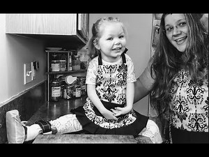 AMC Princess Ana & Nana MAKING cookies!