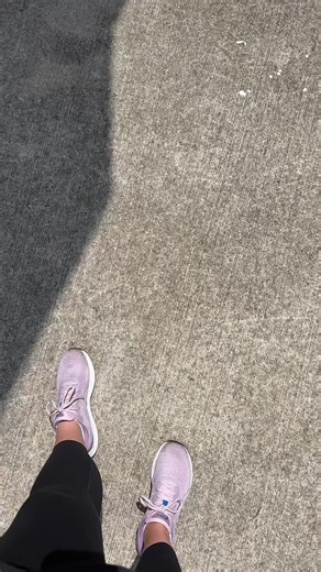 2026: Regreso de la página de Megan Trainer