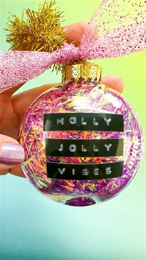 The cutest little DIY Retro Label Ornament! 勺✨ Comment LINK below and I’ll send you a DM with a link to the full tutorial & supplies. | She's Crafty and She Knows It | Facebook