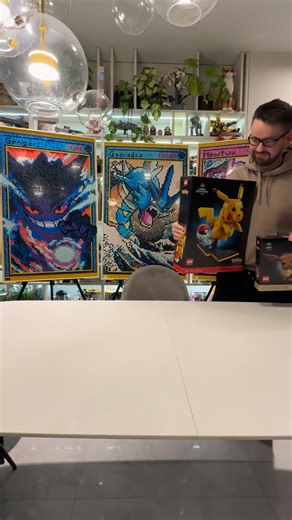 I had to clone myself to build all these new sets 😀 Thank you LEGO for sending me these sets for the review! LEGO Eevee #72151 and Pikachu #72152 will be released on March 1st and contains accordingly 587 and 2050 pieces. What I like: - Eevee looks great! It has big tail and ears, proportions are good as well. Face is mainly a print. - no stickers - Pikachu is huge! Compared to big three Pokémon’s from the big set, it’s bigger than Blastoise. - stand with thunder is a nice addition and helps di