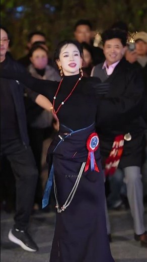 Wengmu, Beautiful Tibetan girl dancing gracefully