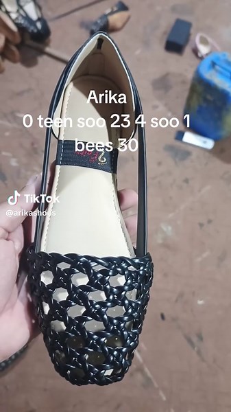 #shoestransition #shoeslaces #shoeschallenge #bakra #skardu #footwear #shoes