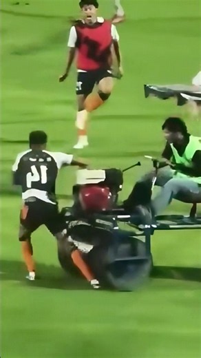 OMG! Just seen Ex Tottenham Hotspur winger ANDROS TOWNSEND get ran over! | Powered by chinkseyMEDIA