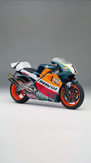Catching the Iconic Repsol Honda NSR500 Motorcycle! #RepsolRacingID