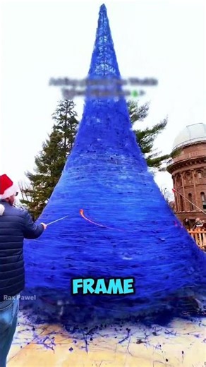 A Christmas Tree Made of Molten Glass 🔥🎄 #shortfeeds #shorts