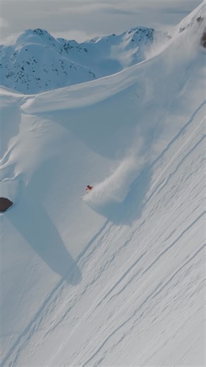 Two piece from McRae Williams 🔥 McRae linked up with the crew at Great Bear Heli Skiing last winter to stack shots for our 30th annual film, Pressure Drop. He completely lucked out and scored stable, deep blower powder that opened up the alpine for non-stop hot laps! 🙌 We just launched the full Great Bear segment from Pressure Drop on our site. Click below, hit play, and get stoked for powder in the near future! 🍿 https://www.tetongravity.com/pressure-drop-great-bear-heli-british-columbia/ #t