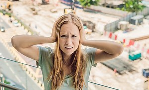 Astuces pour lutter contre le bruit chez soi