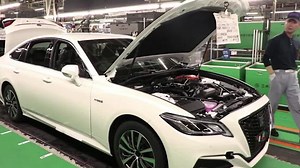 Toyota shrugs off chip shortage, sees profit soar