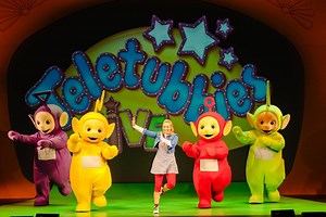It’s time for Teletubbies! Live! The world famous Teletubbies are coming to Hackney Empire in their first ever theatre show created especially for your little ones! Join Tinky Winky, Dipsy, Laa-Laa and Po in a world full of love and laughter as they explore the magical world of Teletubbyland. Sat 18 & Sun 19 Aug | https://hackneyempire.co.uk/whats-on/teletubbies-live | Hackney Empire