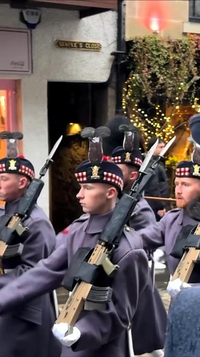 The Royal Regiment of Scotland march up the Royal Mile to Edinburgh Castle after Remembrance Sunday ceremony. Click the video link here: https://youtu.be/X-6BFF6wzfo to watch the full parade. #remembrance #parade #Edinburgh #scotland #britisharmy #SCOTS | Scottish Journeys