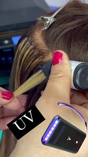 Tecnica uv light #parati #fypシ #extensionesdecabello #monterrey #cursodeextensionesdecabello #vlight #uvglow #uvlight