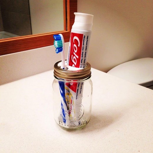 25 DIY Toothbrush Holder Ideas {Updated 2022}