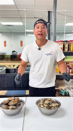 Manila clams vs quahogs (topnecks) 🦪 Same shellfish family, different uses. Know your clams before you cook. #ClamTok #SeafoodLovers #FoodReels #SeafoodEducation #FreshSeafood | Lafitte's Seafood