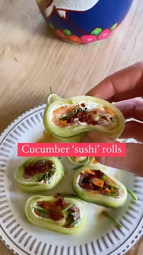 These cucumber ‘sushi’ rolls with smoked trout, cream cheese and chives make a perfect light lunch or snack, packed with protein 🍣⁠ ⁠ To make, create cucumber ribbons using a vegetable peeler.⁠ ⁠ Pat dry with kitchen towel, before spreading on cream cheese and topping with thin layers of smoked trout.⁠ ⁠ Garnish with chives and carrot strips before tightly rolling up. Cut into small sushi pieces, dip into soy sauce or chilli oil and enjoy!⁠ ⁠ Will you be trying this? And don’t forget to tap tha