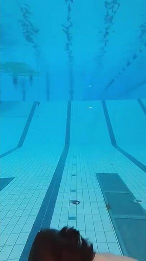 How Can I See Underwater Without A Mask?