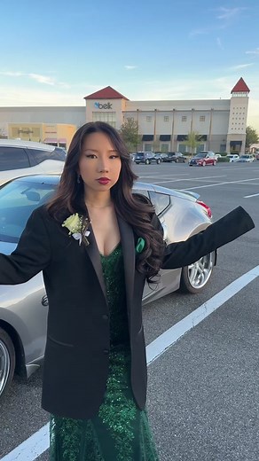 Hold Your Pants and Chase Your Dreams!