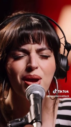 Vocal Loops and FX in 'Fame Is a Gun' Cover