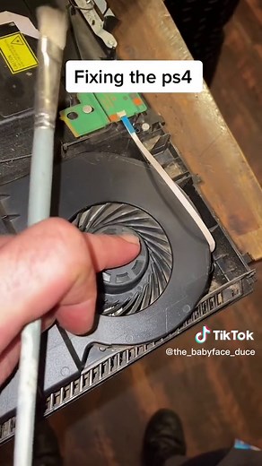 PS4 Repair: Full Cleaning and Maintenance Guide