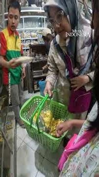 Pusat Oleh-oleh Diserbu Prmburuh Buah Tangan