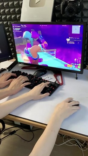 This was easy with 4 hands 🤠 #Dodoeu