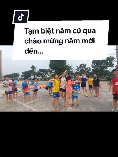 Chỉ còn vài ngày nữa thôi Vài khoảnh khắc nữa thôi Là sang một năm mới rồi Cùng nhìn lại năm đã qua Được và mất những gì Để biết mình thiếu sót chi... #ĐộiĐiềnKinhYênPhong #ĐiềnKinh #BắcNinh #Thểthao #YênPhong