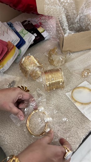 Creative Parcel Packing Ideas for Jewelry Lovers
