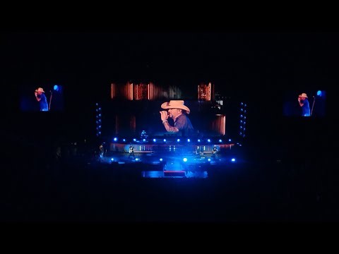 Jason Aldean - Girl Like You - Tulsa, OK - July 17th, 2025 🎶