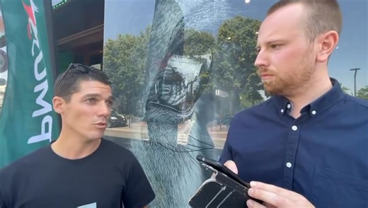 10K views · 102 reactions | ️ Guillaume Martin évoque ses chances pour ce mercredi à Vire en direct du Pmu local où il est allé à la rencontre des turfistes avec Alexis Collette | ParisTurf | Facebook