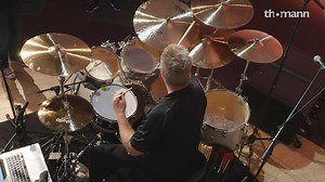 196K views · 397 reactions | La légende John JR Robinson répond à nos questions sans ouvrir la bouche, c'est l'interview #SayItWithAFill 論 | Thomann | Facebook