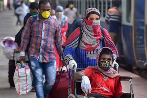 कतर गए भारतीय प्रवासी मजदूरों से अमानवीय ढंग से कराया जा रहा काम, बदले में मिल रही गुमनाम मौत