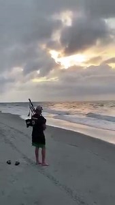 41K views · 2.1K reactions | This popped up in my memories. It's sunrise and Amazing Grace on bagpipes. One of my all-time favorite ways to hear that song. Well done! Thanks for sharing Jane Calhoun. | Ed Piotrowski WPDE | Facebook