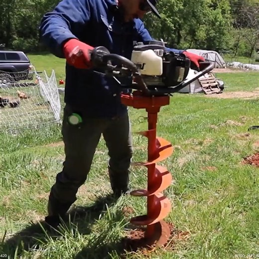 348K views · 2.5K reactions | Building a DIY Chicken Coop for 25 Chickens #chickens #coop #diy #diybuilds | Sow the Land | Facebook