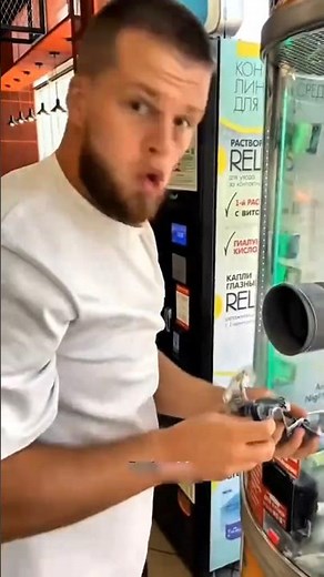 He tricked the machine itself 😱