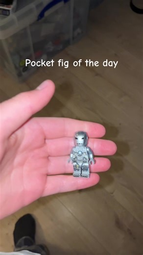 Pocket Fig of the Day: Iron Man LEGO