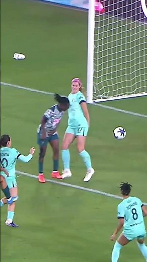 Hal Hershfelt ➡️ Sofia Cantore ➡️ LEICY SANTOS GOAL!