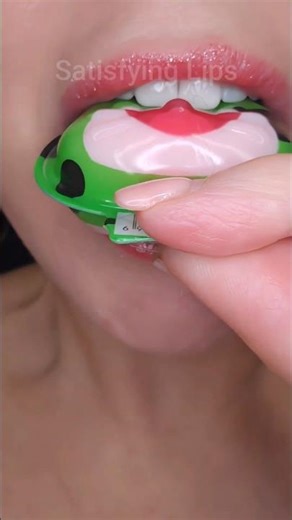 ASMR Satisfying Eating Cute Frog Gummy 🐸 #asmr #emojichallenge #satisfyinglips