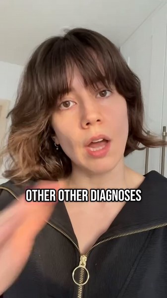 Here are a bunch of ways hypermobile patients I’ve worked with over the years have made MEANINGFUL (as in, actually quality-of-life improving) PROGRESS (in no particular order). The formula is basically identify problems and then try to address them (easier said than done❤️‍🩹❤️‍🩹)⬇️ 1️⃣ effective manual therapy treatment taking into consideration their unique anatomy and hypermobile connective tissue. I’m a big fan of (modified) Active Release Technique❣️ My recommendation regardless of what t