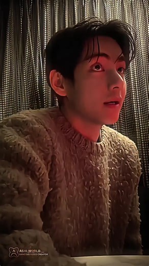 Taehyung sing Christmas tree song.!🎄🌲🍒 | BTS | Kim Taehyung #bts #kimtaehyung #shorts