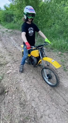 313K views · 4.4K reactions | The 1980 Yamaha Yz 80 can still rip! Sent in via: Jbeez #dirtbike #motorcycle #motorbike | One lung racing | Facebook