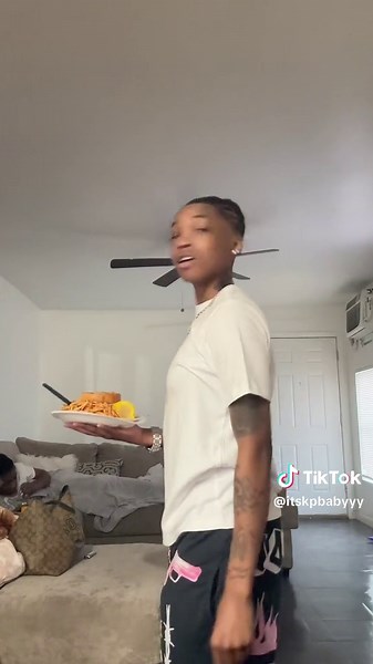 Celebrating Pisces Birthday with a New Body | KPbaby TikTok