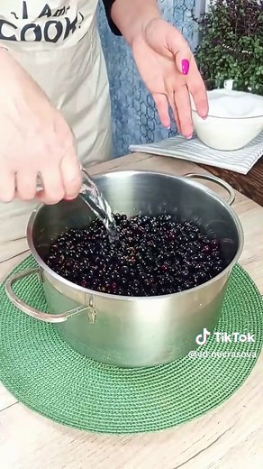 Рецепт джему з смородини на зиму