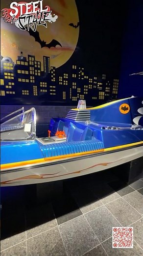 Batboat Inside the Batcave 🦇 | Dezerland Orlando