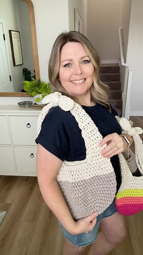 ☀️😎 The Top Knot Tote Bag pattern is LIVE!! If you’re looking for a quick summer crochet pattern, this one’s for you! 🧶 @hello_bobbiny 3mm Braided Cord You can also use @yarnspirations Bernat Maker or @premieryarns Ribbon Yarn. 👉🏻 Visit simplymadebyerin.com to read the post today, or tap the link in my bio! 📌 Save this reel for later. 🏷️ Tag a friend who needs a new project! #yesyarnspirations #bobbiny #simplymadebyerin #premieryarns #crochettotebag #freecrochet | Simply Made By Erin