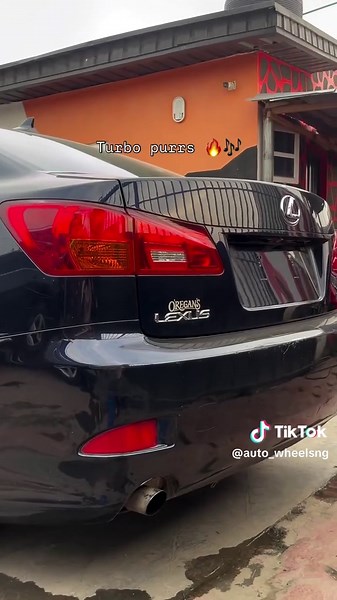 Discover the Lexus IS250: Performance and Luxury