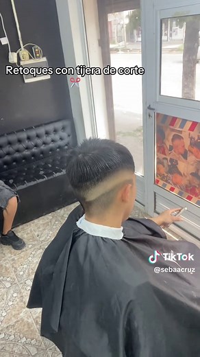 Paso a Paso: Sombreado Medio en Barbería