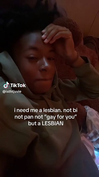 its hard out hea #wlw wya? #lesbiansoftiktok
