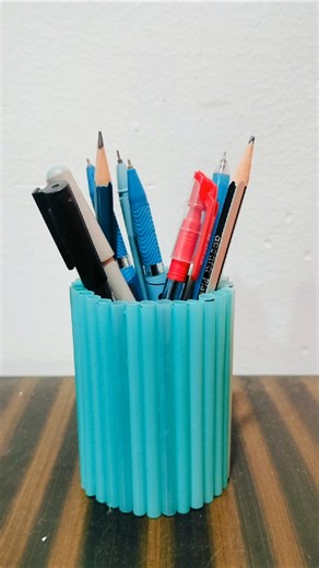 Pen Holder Meking Ideas | Best Out Of Waste #shorts #penholder #craft #viral #diy
